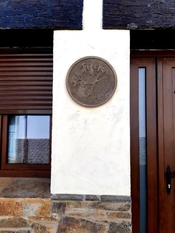 Apartamentos Callampa Torrejón el Rubio Εξωτερικό φωτογραφία