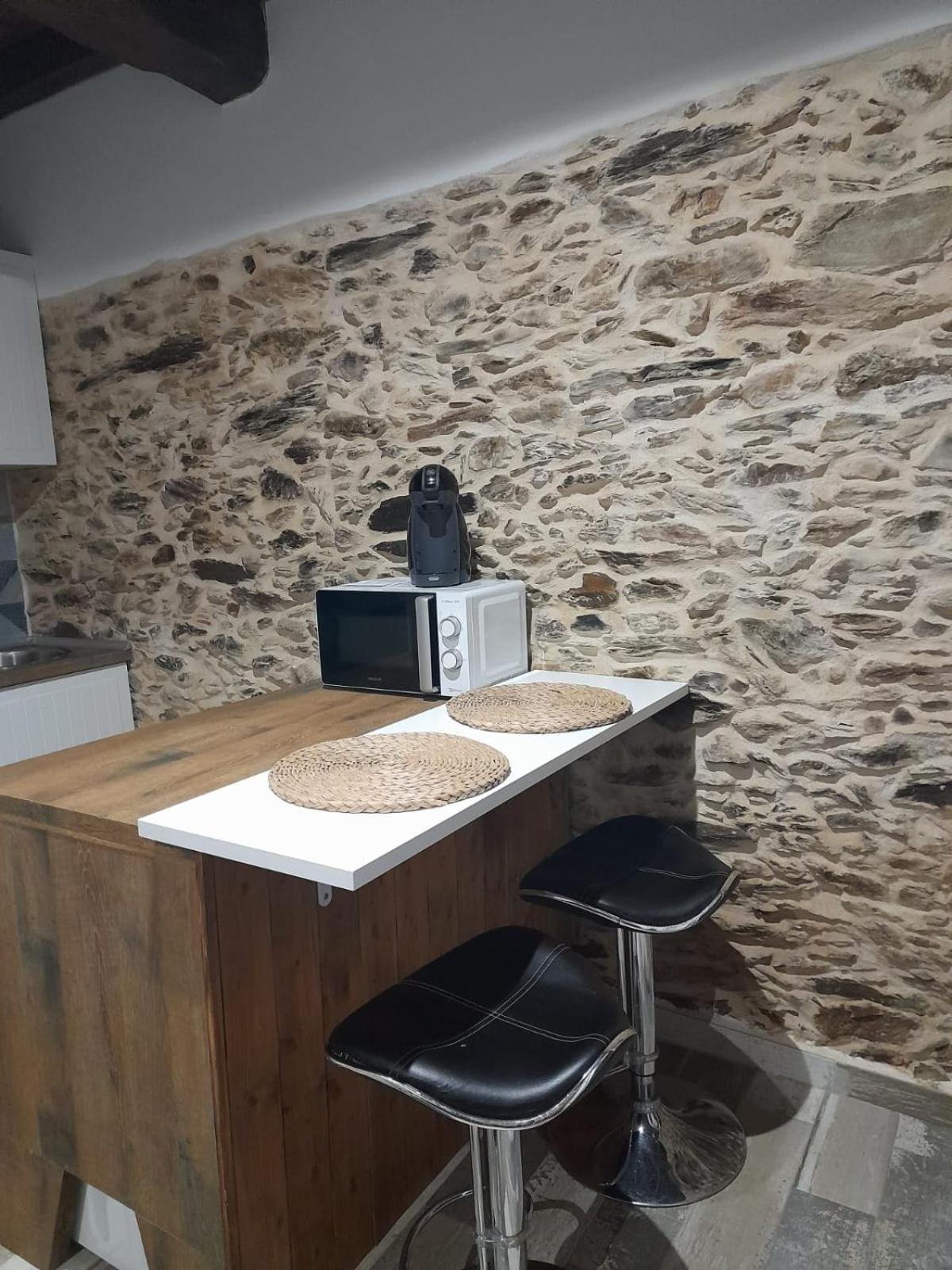 Apartamentos Callampa Torrejón el Rubio Εξωτερικό φωτογραφία